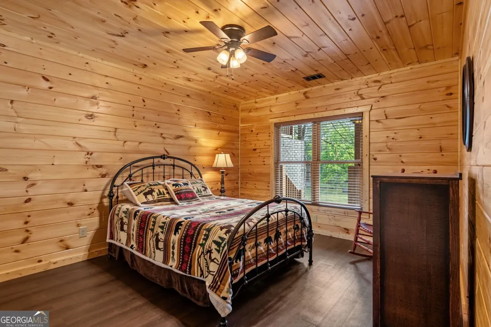 460 Wikle DR Ellijay, GA 30540