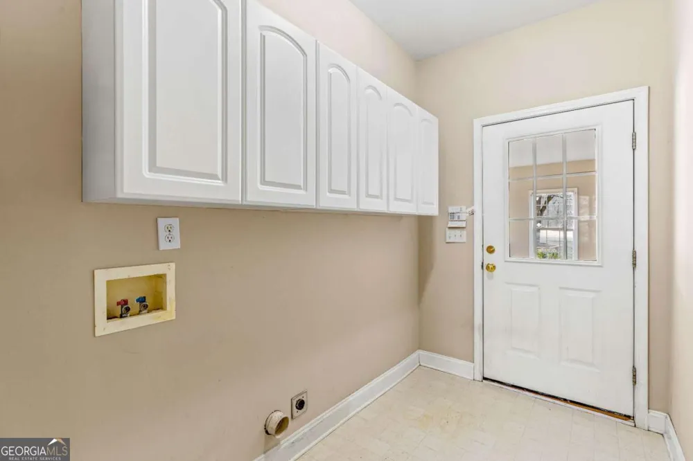 4838 Netherlands PL Flowery Branch, GA 30542