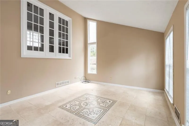 131 Arrowood LN Alpharetta, GA 30009
