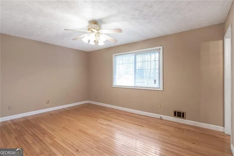 131 Arrowood LN Alpharetta, GA 30009