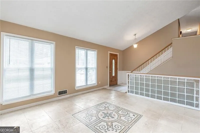 131 Arrowood LN Alpharetta, GA 30009