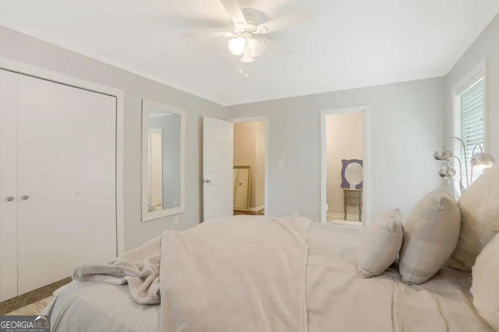 3211 Flamingo DR East Point, GA 30344