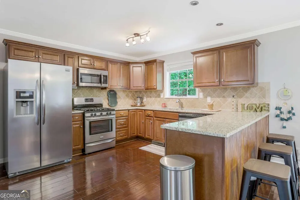 3211 Flamingo DR East Point, GA 30344