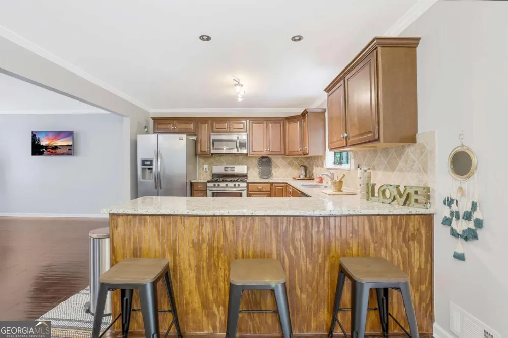 3211 Flamingo DR East Point, GA 30344