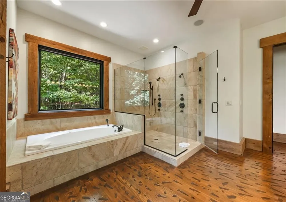 3049 Tray Mountain RD Sautee Nacoochee, GA 30157