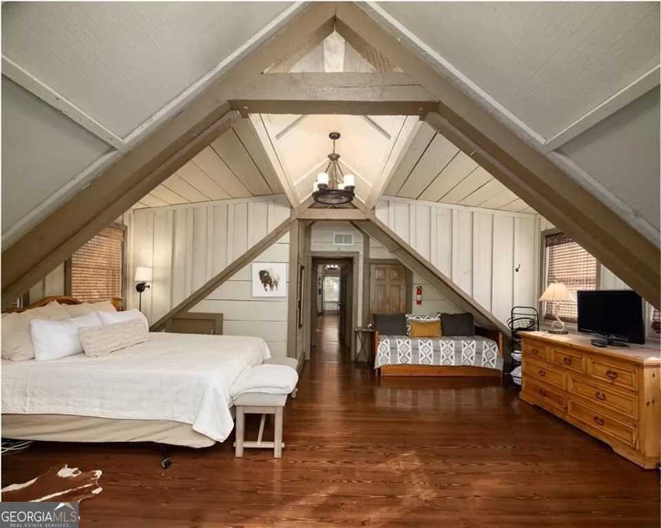 3049 Tray Mountain RD Sautee Nacoochee, GA 30157