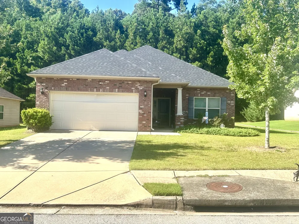 864 Crescent Ln Griffin, GA 30224