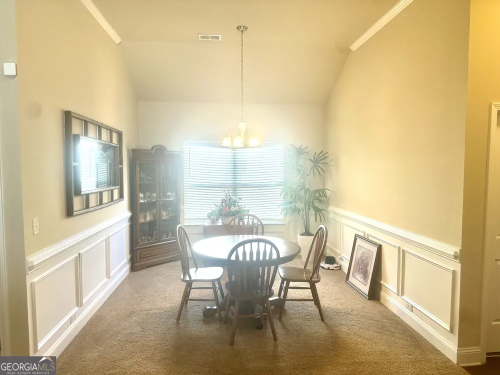 864 Crescent Ln Griffin, GA 30224