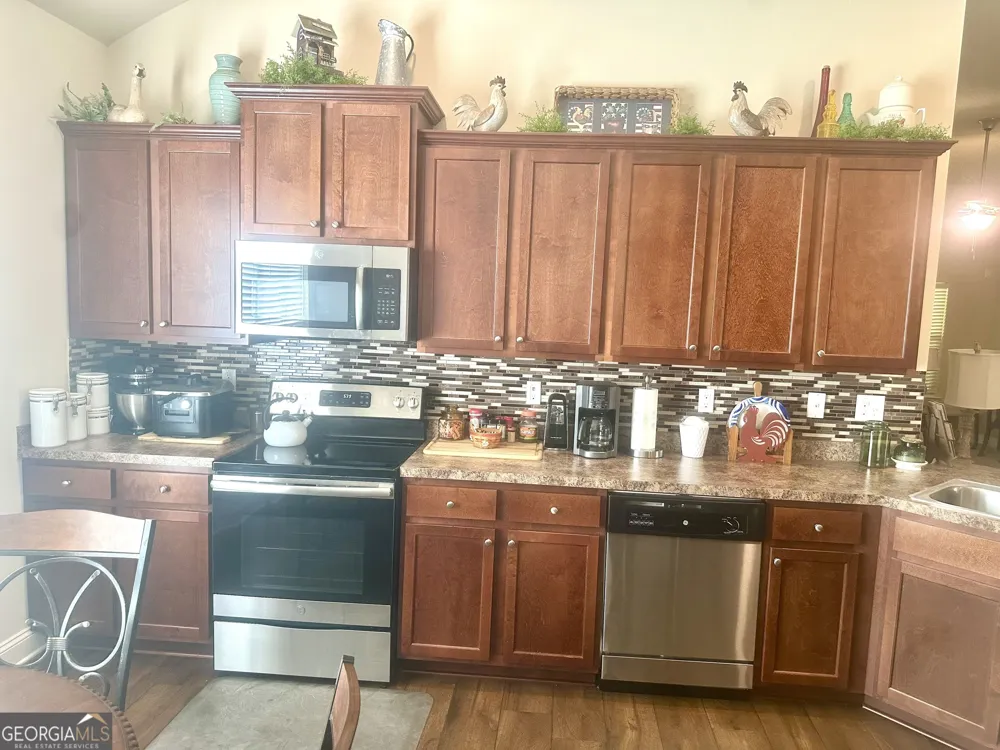 864 Crescent Ln Griffin, GA 30224