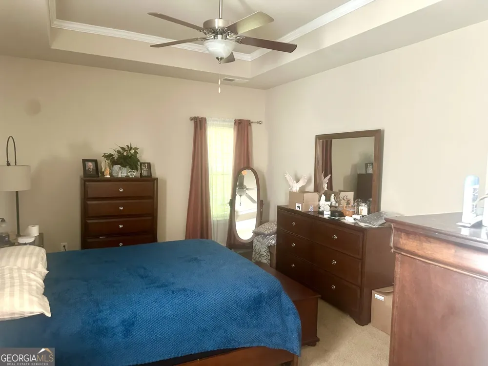 864 Crescent Ln Griffin, GA 30224