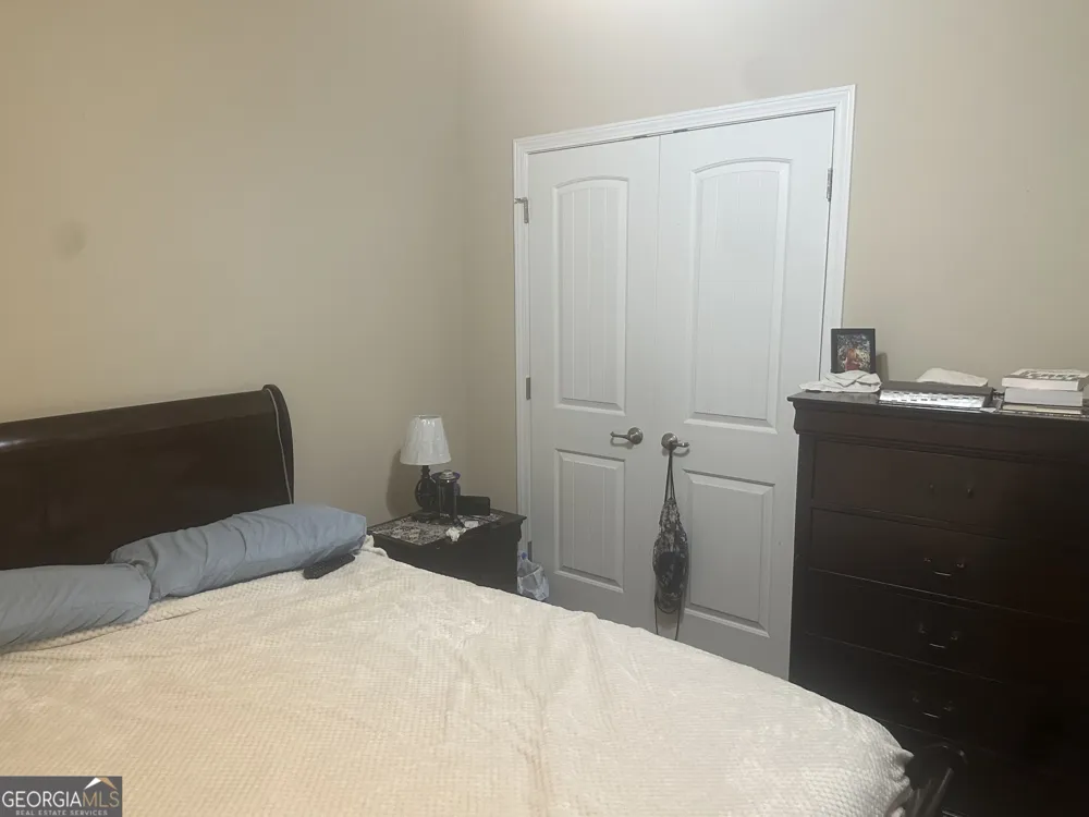 864 Crescent Ln Griffin, GA 30224
