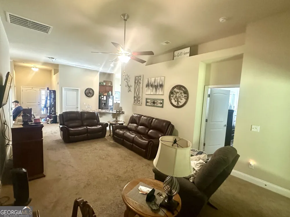 864 Crescent Ln Griffin, GA 30224