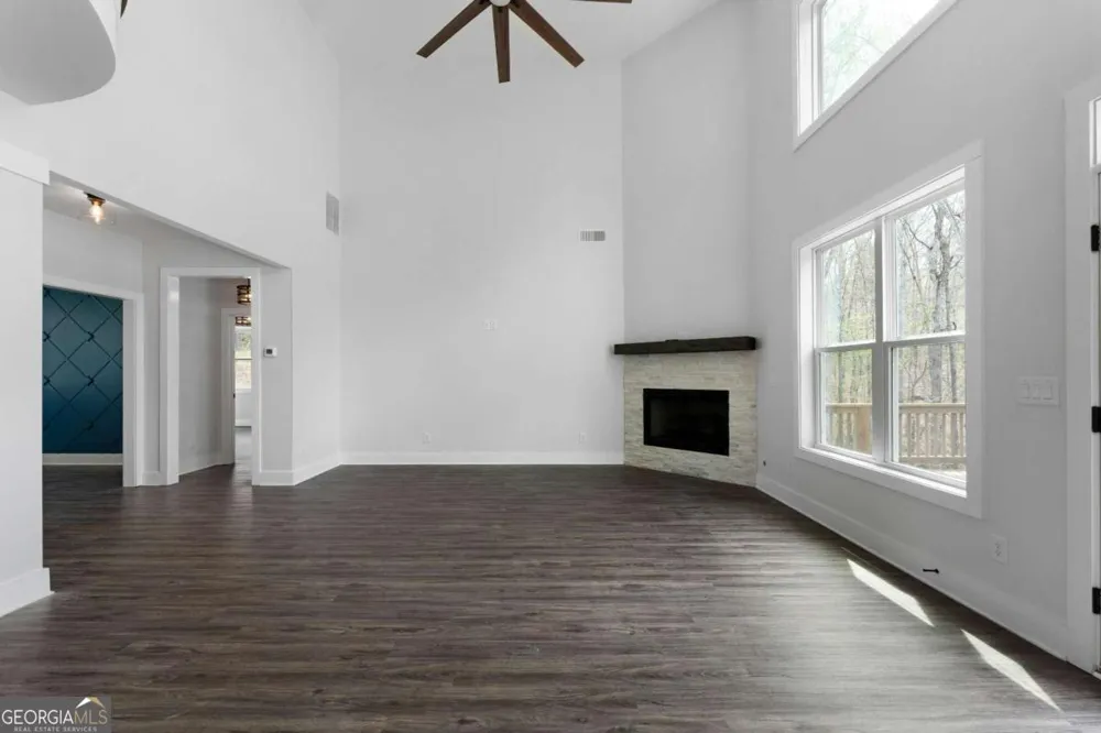 401 Blossom TRL Acworth, GA 30101
