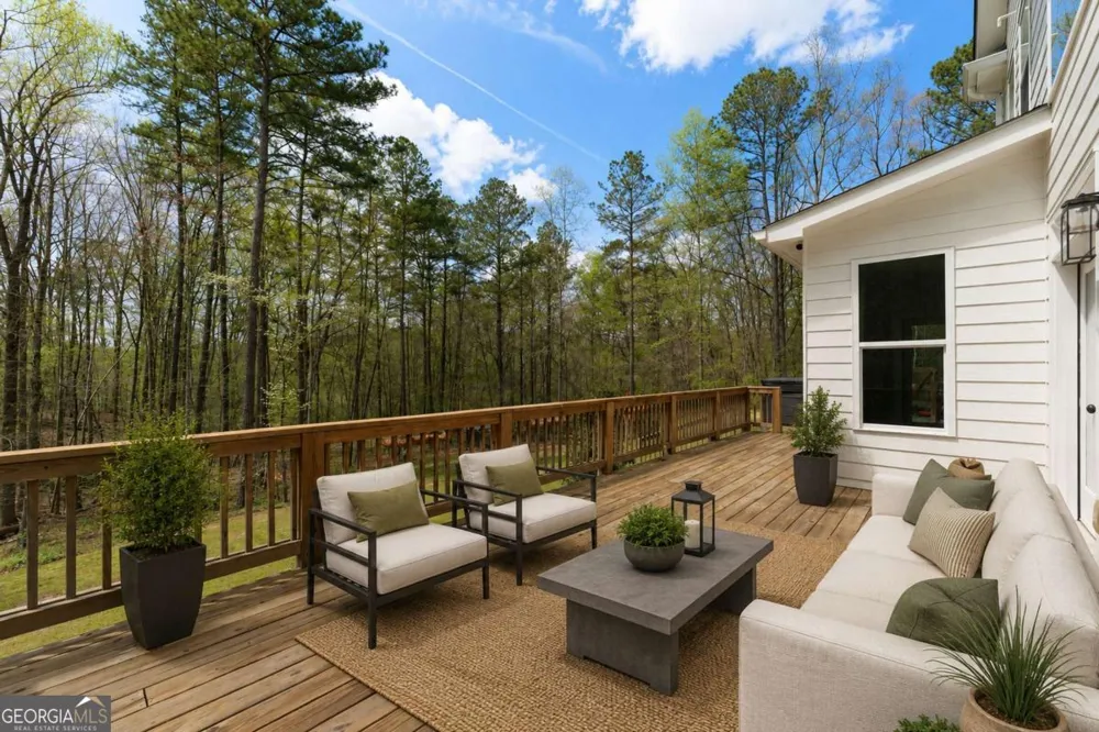 401 Blossom TRL Acworth, GA 30101