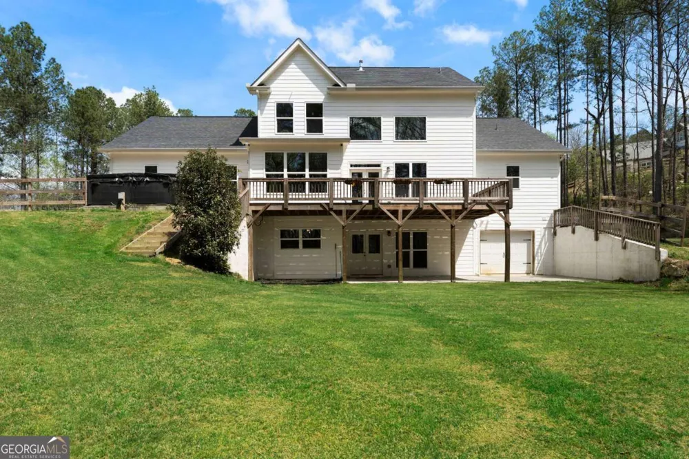 401 Blossom TRL Acworth, GA 30101
