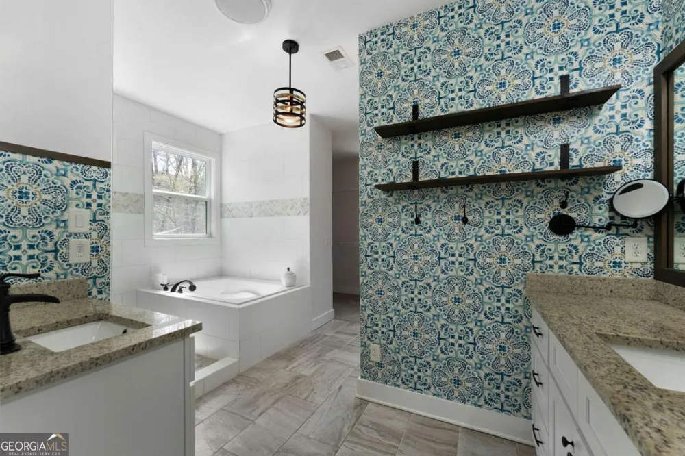 401 Blossom TRL Acworth, GA 30101