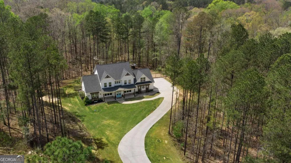 401 Blossom TRL Acworth, GA 30101
