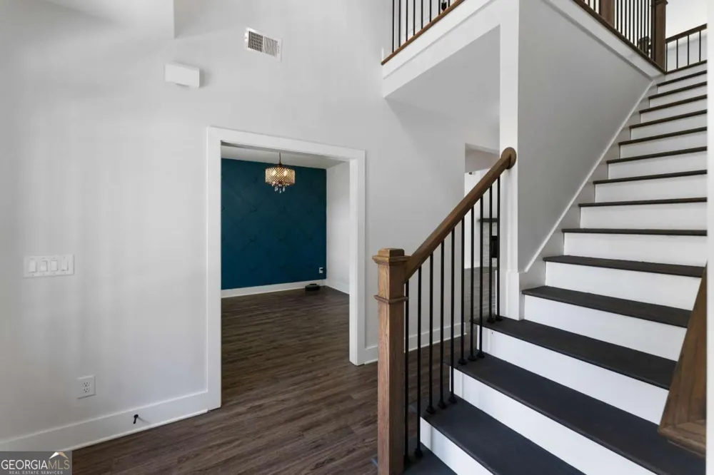401 Blossom TRL Acworth, GA 30101
