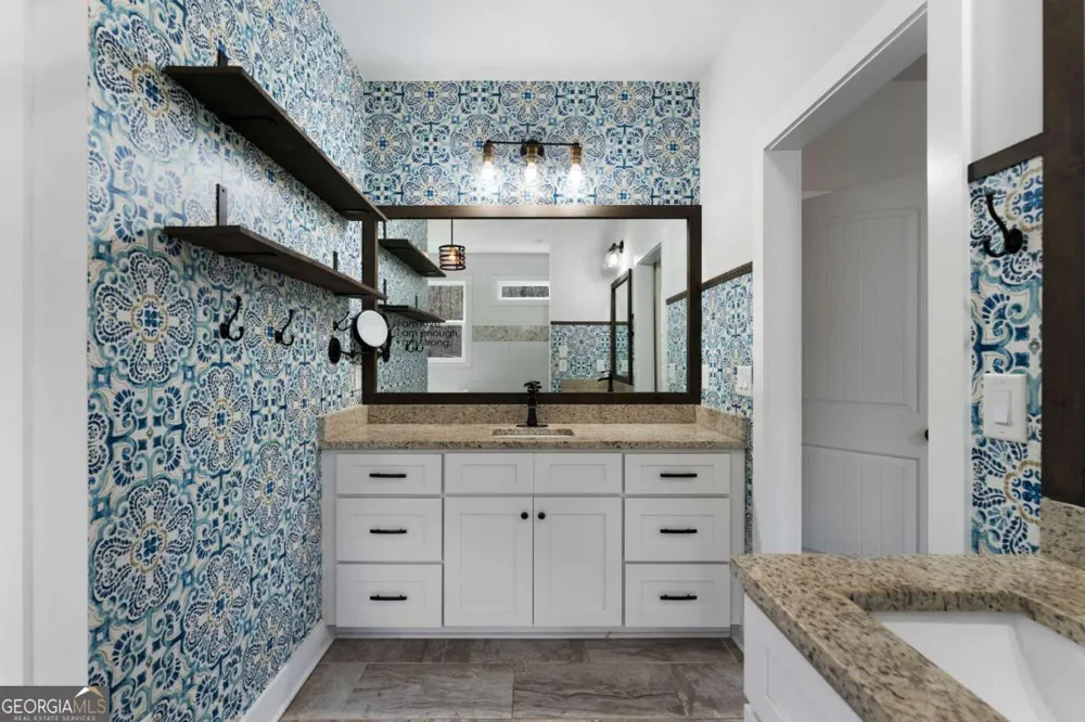 401 Blossom TRL Acworth, GA 30101