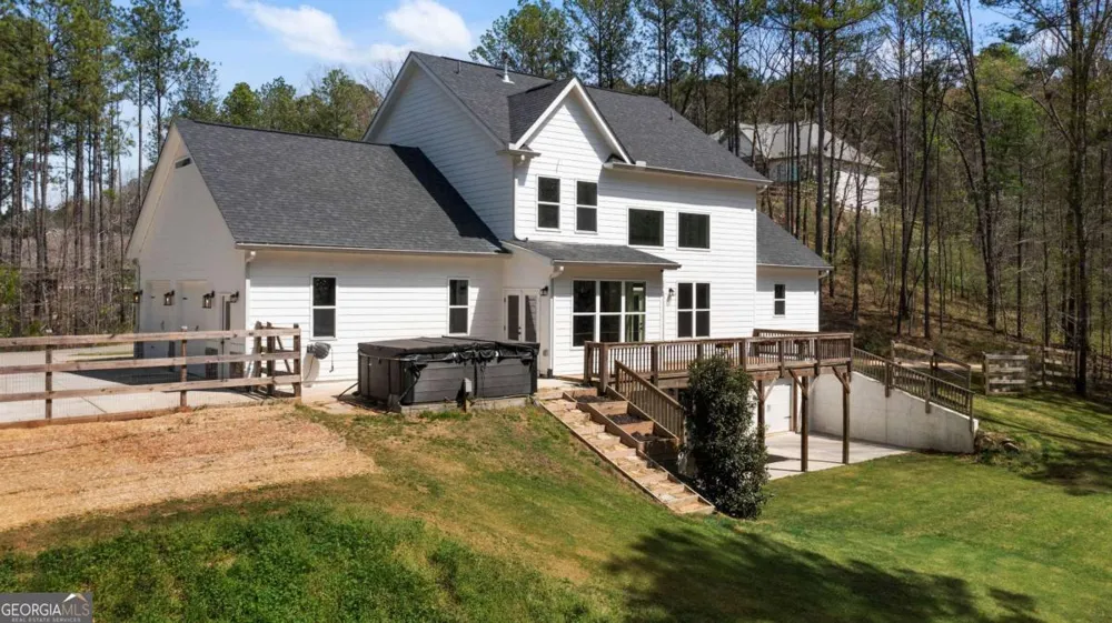 401 Blossom TRL Acworth, GA 30101