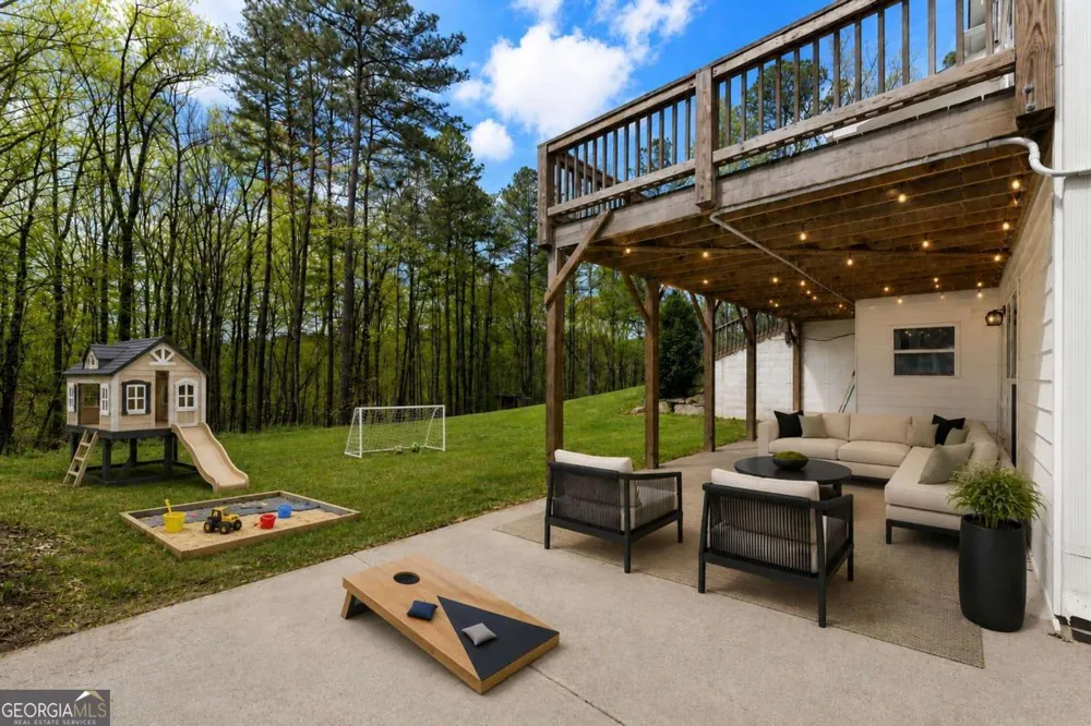 401 Blossom TRL Acworth, GA 30101