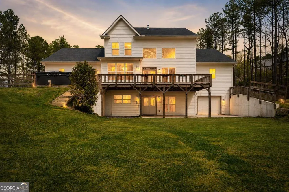 401 Blossom TRL Acworth, GA 30101
