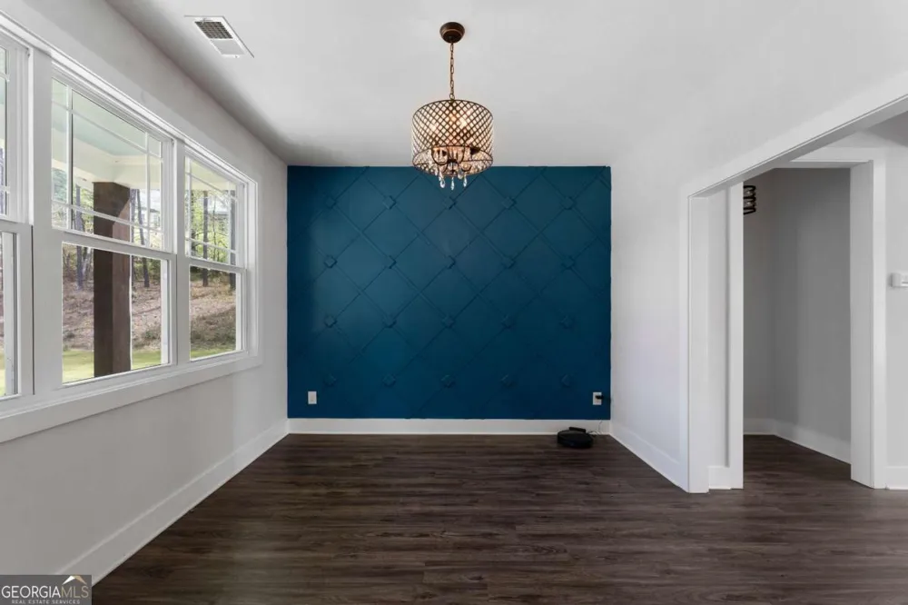 401 Blossom TRL Acworth, GA 30101