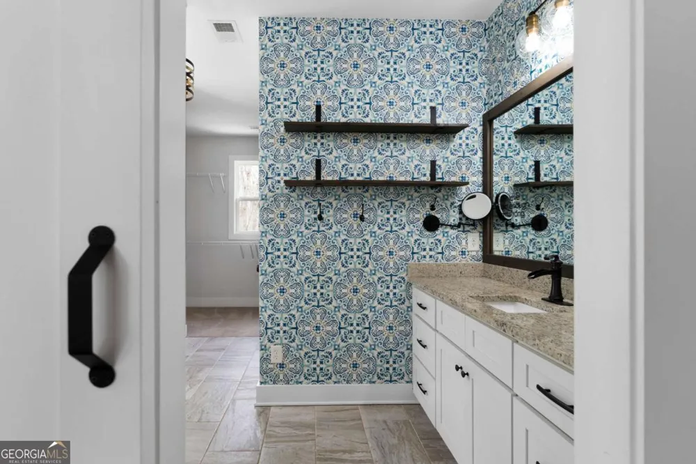 401 Blossom TRL Acworth, GA 30101