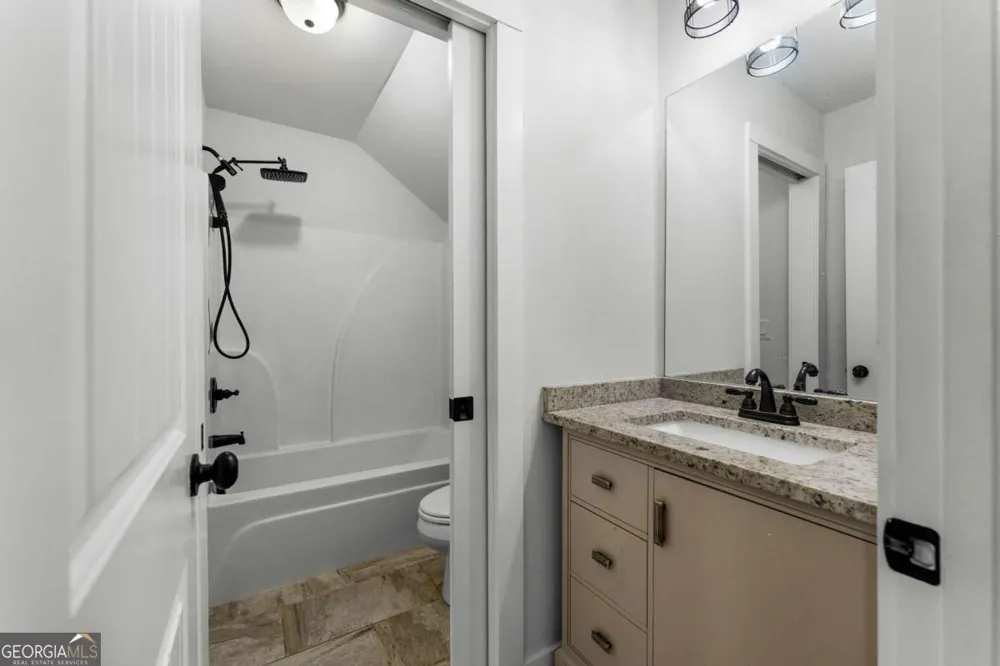 401 Blossom TRL Acworth, GA 30101