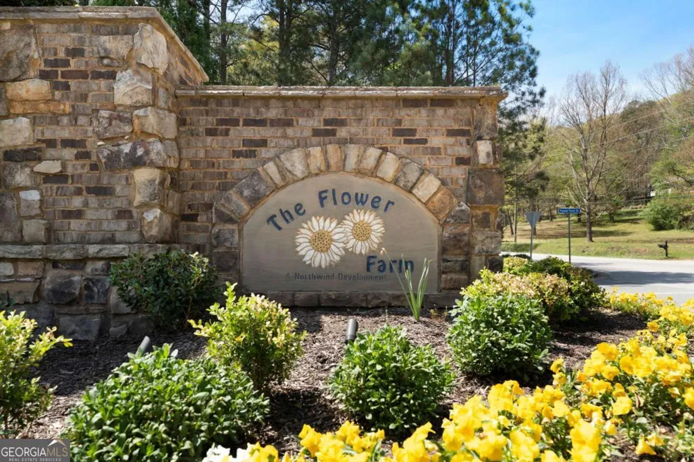 401 Blossom TRL Acworth, GA 30101