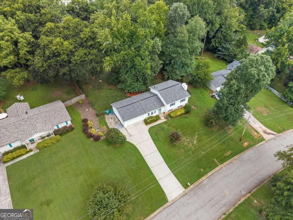 3266 SW Alcazar DR SW Lilburn, GA 30047