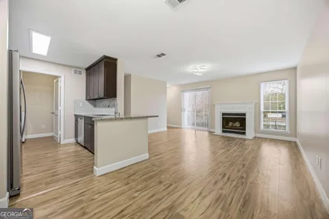 120 Granville CT