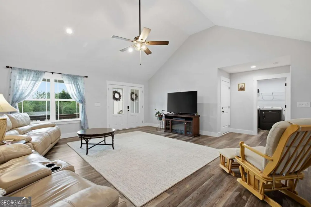 287 Bell LOOP Chatsworth, GA 30705