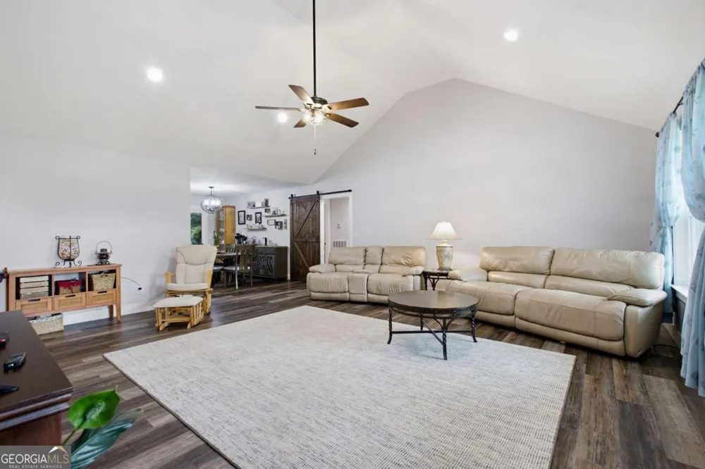 287 Bell LOOP Chatsworth, GA 30705