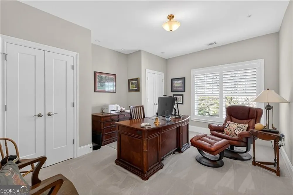 8255 Main ST Woodstock, GA 30188