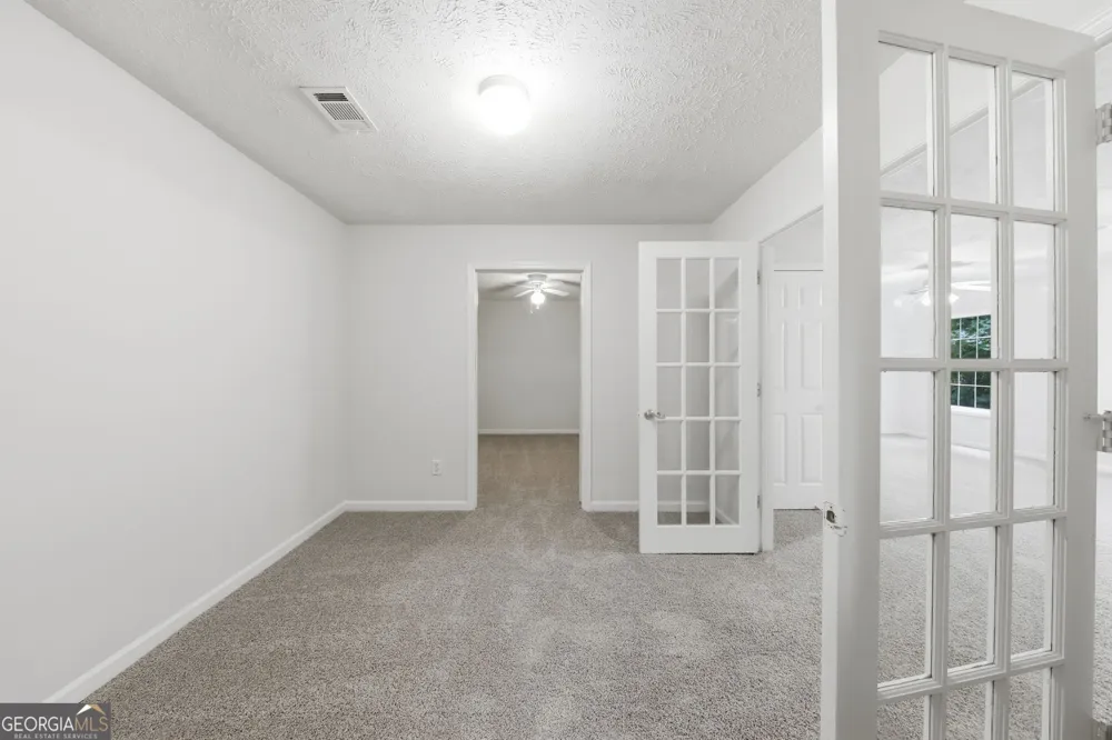208 Foxdale CT LaGrange, GA 30240