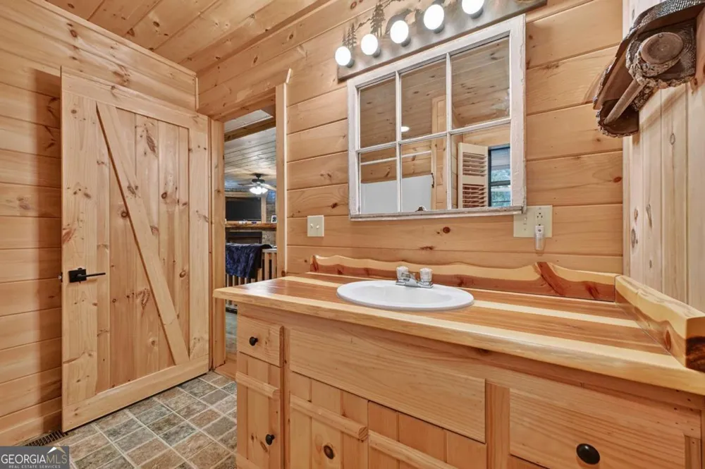 214 Ethan Wilson WAY Morganton, GA 30560