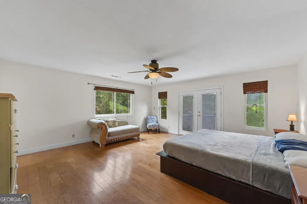 455 Holt RD Ellijay, GA 30536