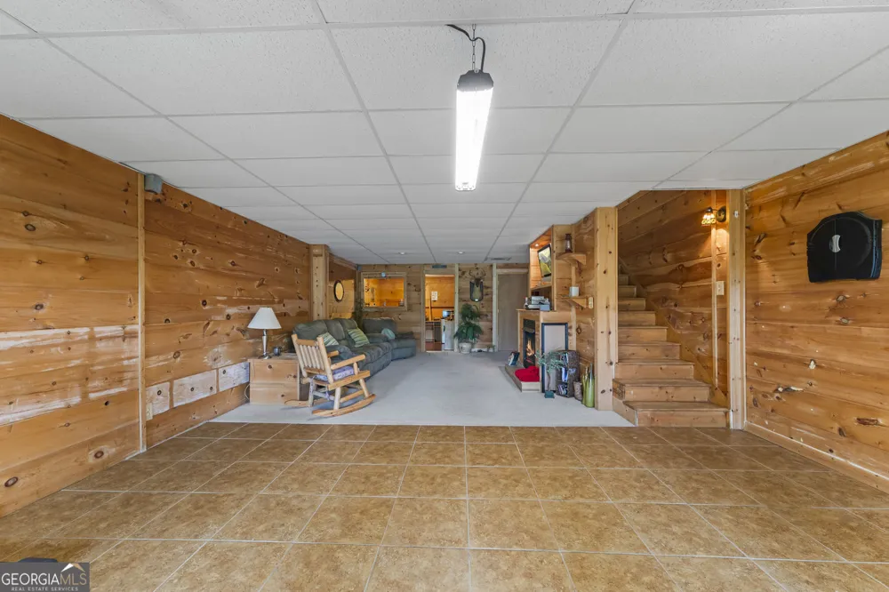 455 Holt RD Ellijay, GA 30536