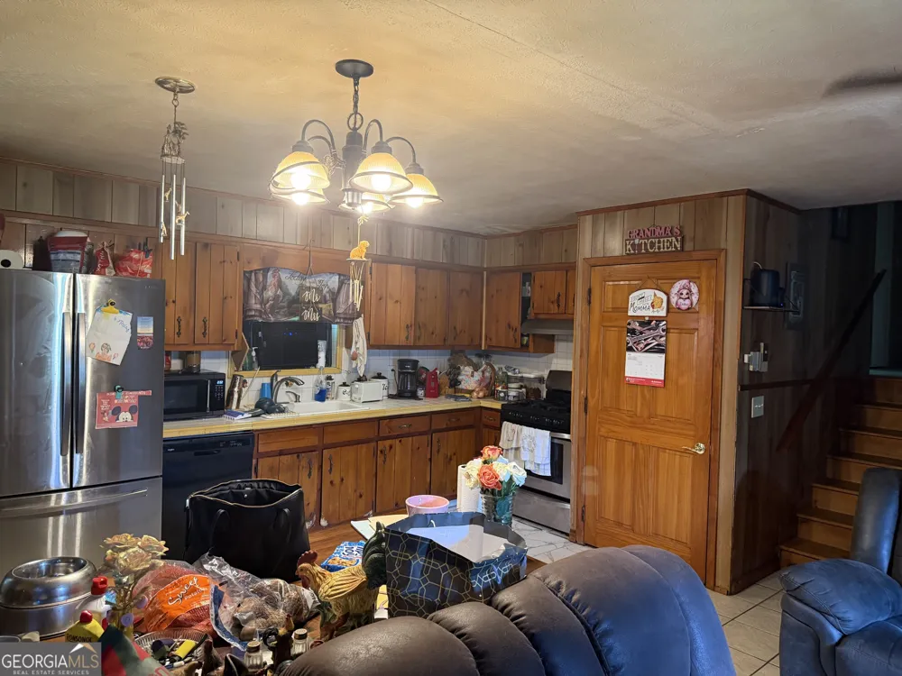 160 Tanner Beach RD Carrollton, GA 30117