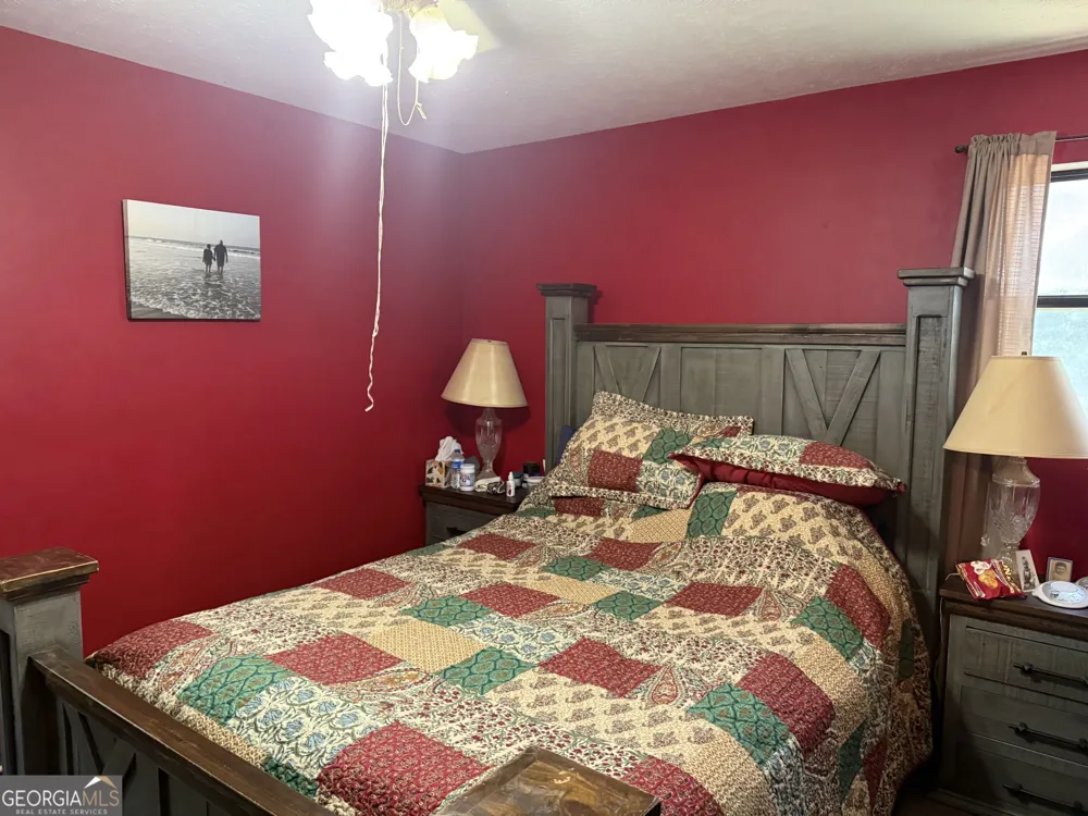 160 Tanner Beach RD Carrollton, GA 30117