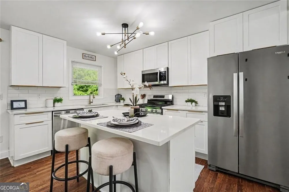 2637 Casher DR Decatur, GA 30034