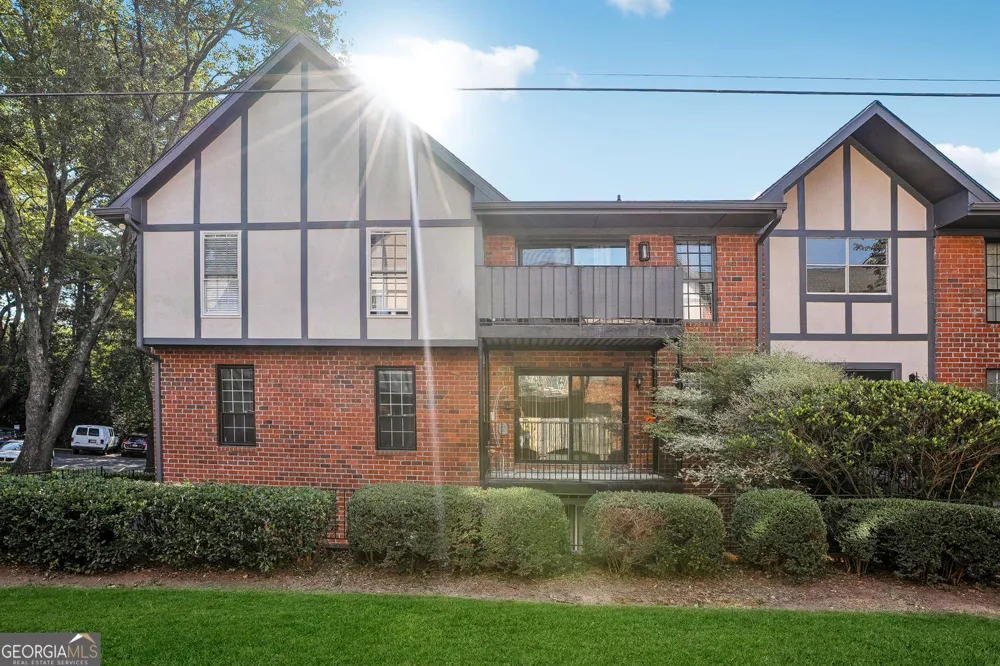 6851 Roswell RD Sandy Springs, GA 30328