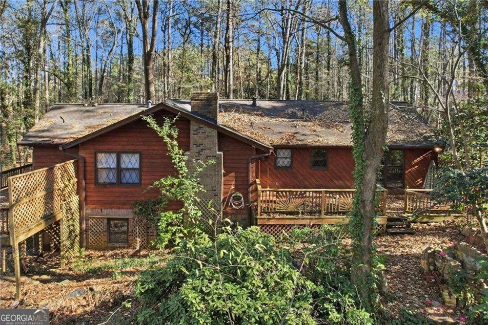 1091 Cole DR SW Lilburn, GA 30047