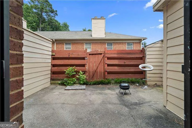 2894 Webb Bridge RD Alpharetta, GA 30009