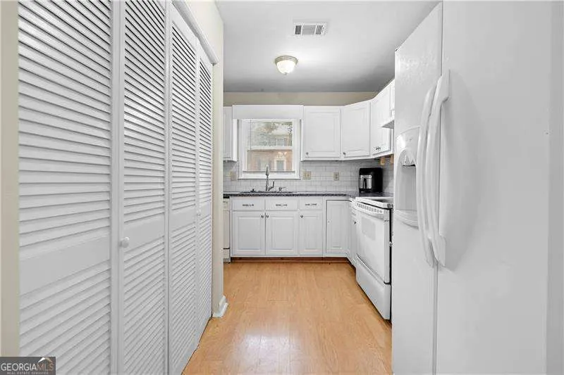 2894 Webb Bridge RD Alpharetta, GA 30009