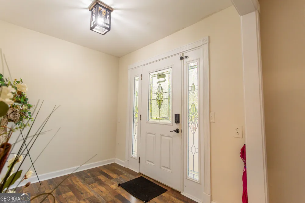 1526 Rayonier RD Jesup, GA 31545