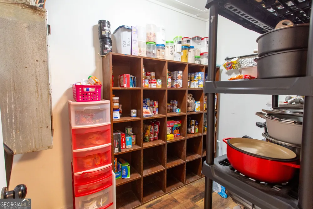 1526 Rayonier RD Jesup, GA 31545