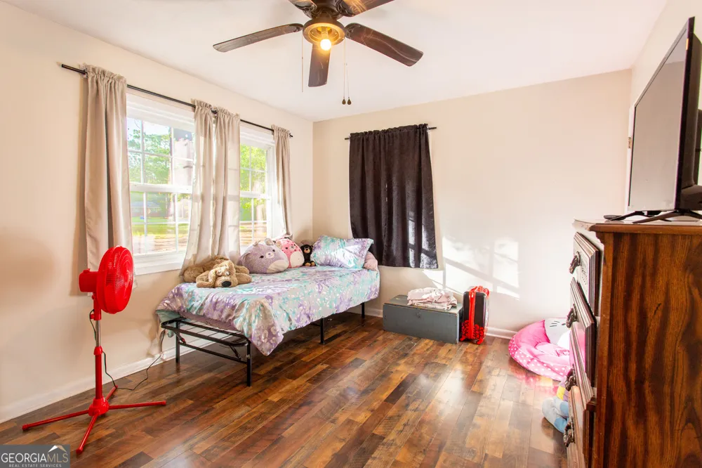 1526 Rayonier RD Jesup, GA 31545