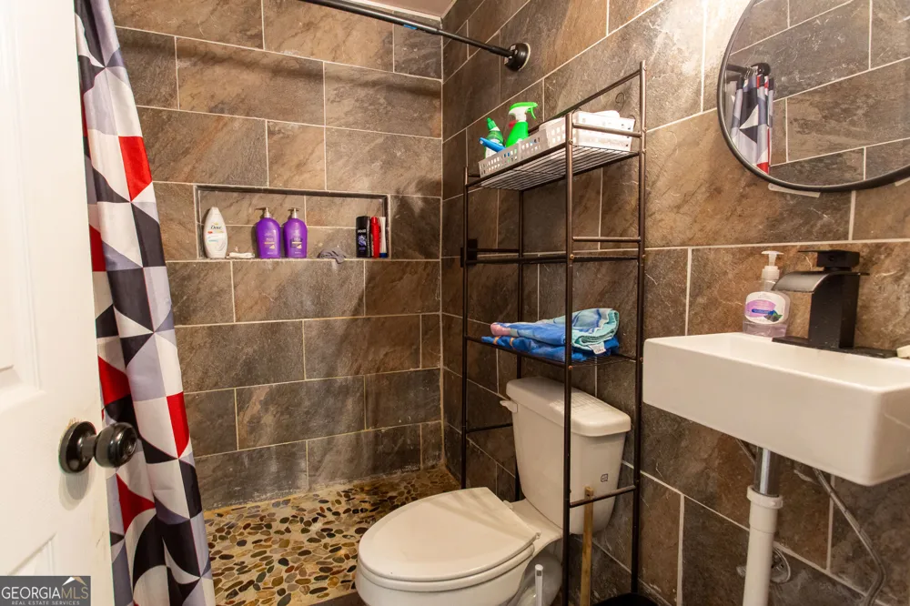 1526 Rayonier RD Jesup, GA 31545